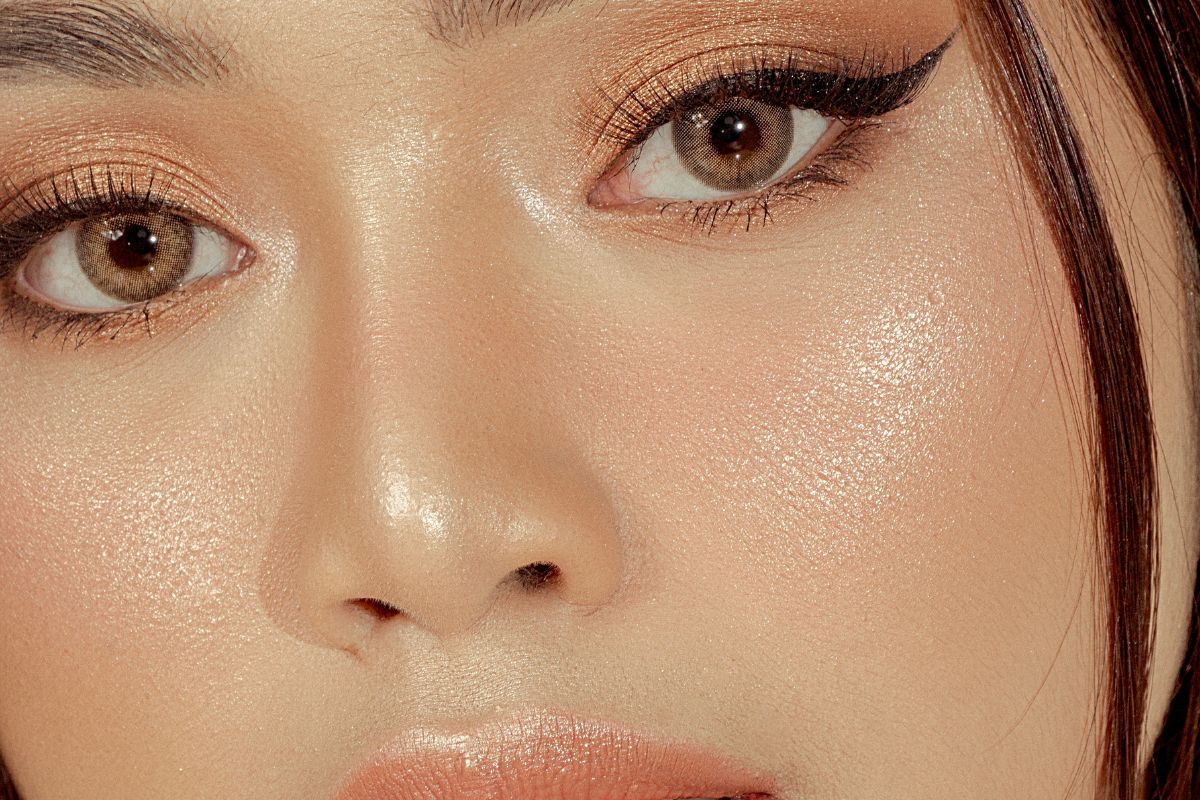 Maquillage glossy